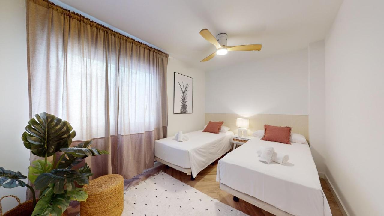 Stylish In With Ac And Balcony * Altea