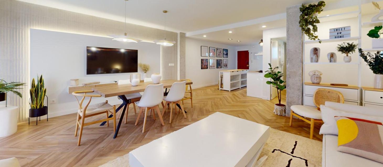 Stylish In With Ac And Balcony Apartment